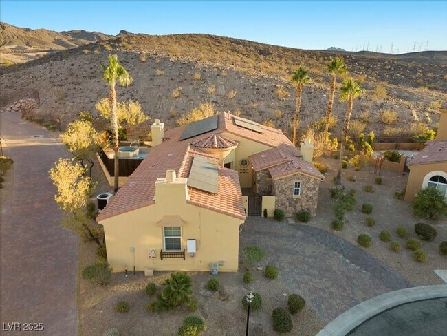 Building Photo - 1159 Calcione Dr