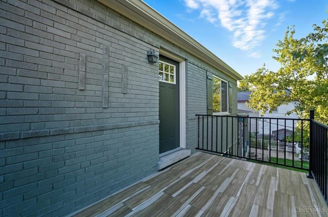 Building Photo - 5716 Hamilton Ave