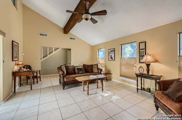 Building Photo - 8823 Wellesley Manor Dr