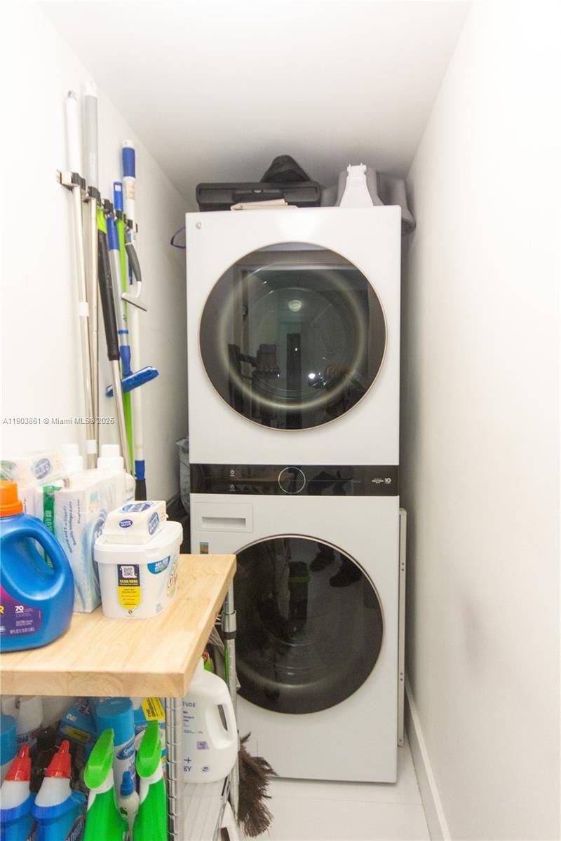 Building Photo - 92 SW 3rd St