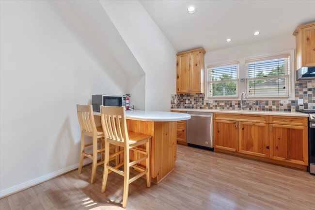 Building Photo - 4206 Law St