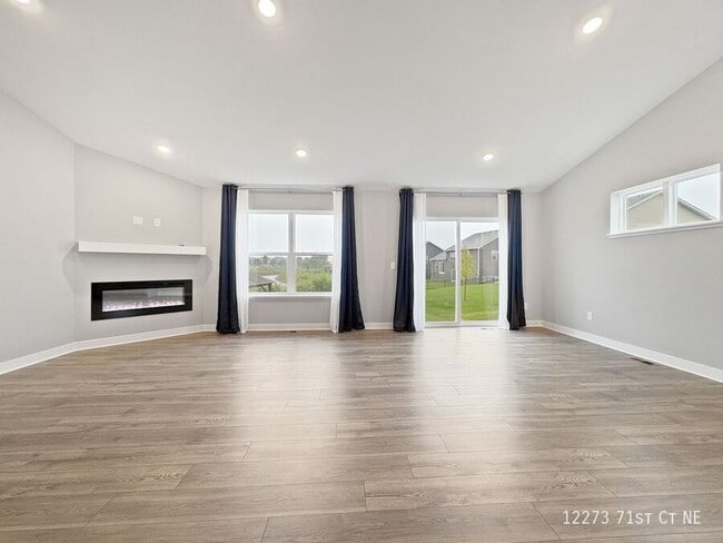 Building Photo - 12273 71st Ct NE