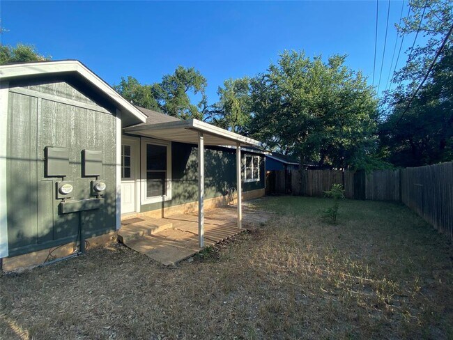 Building Photo - 9618 Sugar Hill Dr