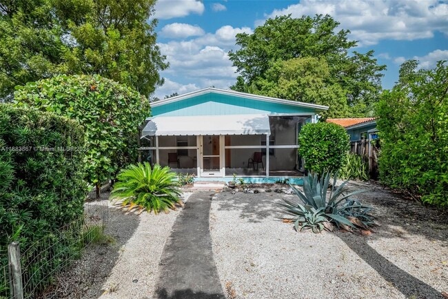 Primary Photo - 2967 SW 21st St