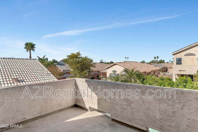 Building Photo - 8782 E Pinchot Ave