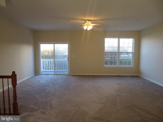 Building Photo - 3700 Bedford Dr