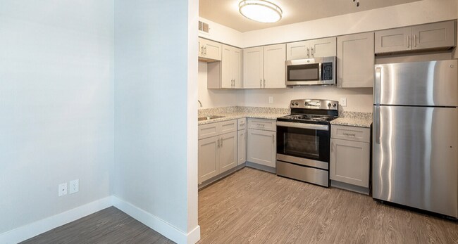 Building Photo - 3435 E McDowell Rd