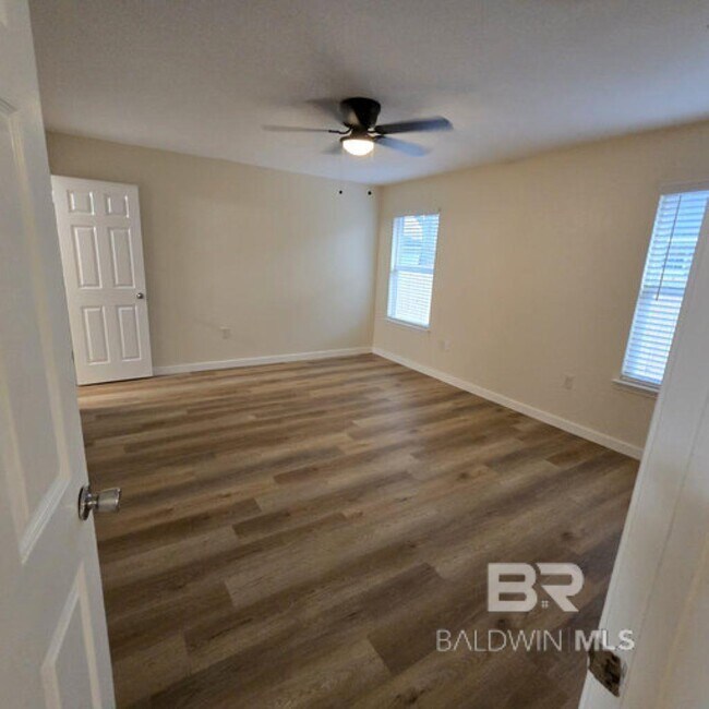 Building Photo - 24296 Gemstone Dr