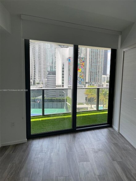 Building Photo - 801 S Miami Ave
