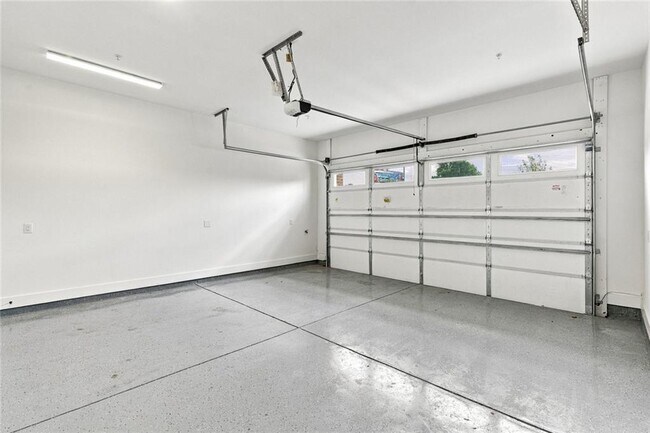 Building Photo - 531 GA-9