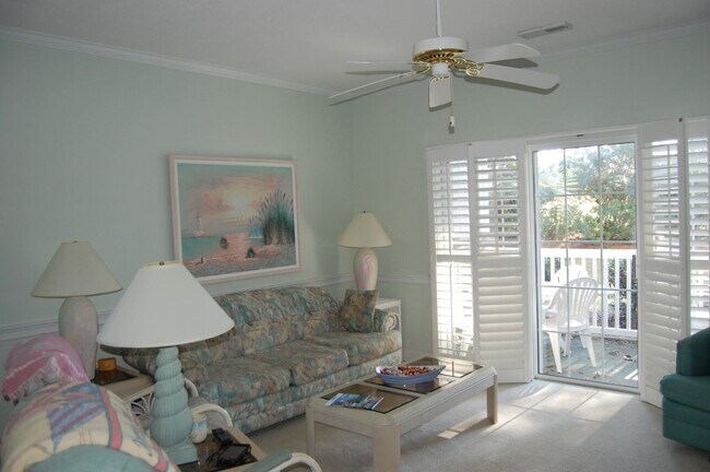 Building Photo - 4231 Hibiscus Dr
