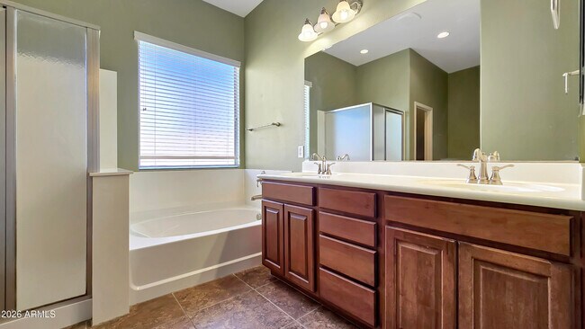 Building Photo - 13637 S 175th Dr