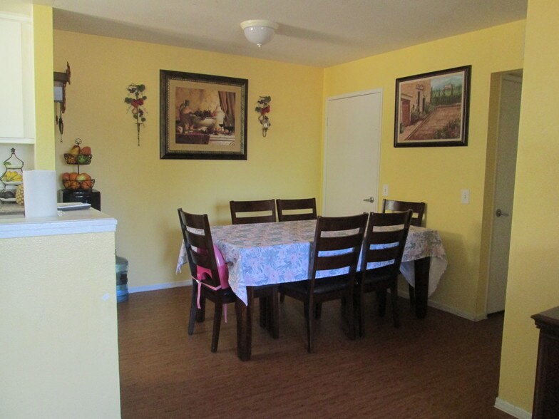 Building Photo - 1301 Haven Dr