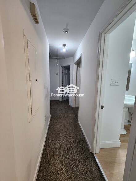 Building Photo - 2125 Bixler Cir