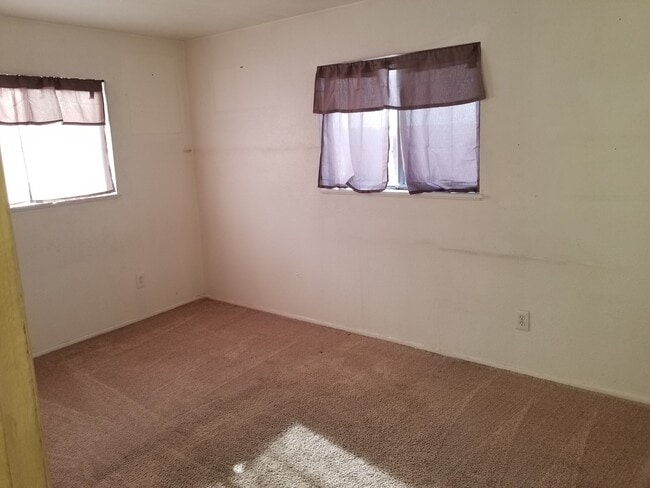 Building Photo - Saint Vrain Property - CO Springs