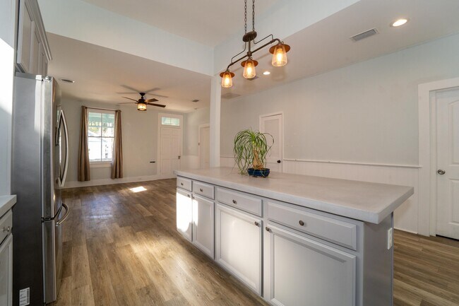 Building Photo - 69 M L King Ave