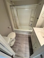 Building Photo - 312 Richfield Blvd