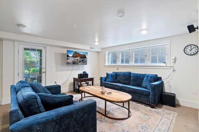 Building Photo - 1442 Federal Way