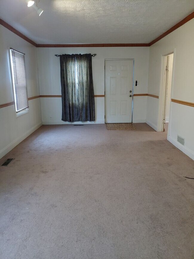 Two Bedroom Ranch Akron, OH Apartment Finder