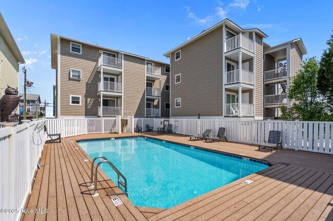 Building Photo - 1503 Carolina Beach Ave N