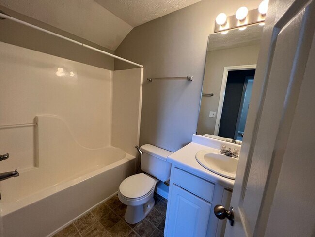 Building Photo - 1836 Antebellum Dr
