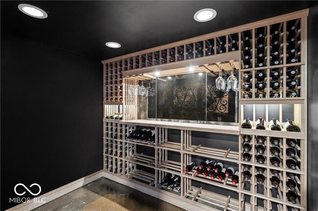 Building Photo - 929 Sanders St