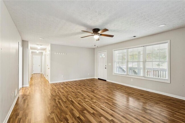 Building Photo - 6365 Union Hill Rd