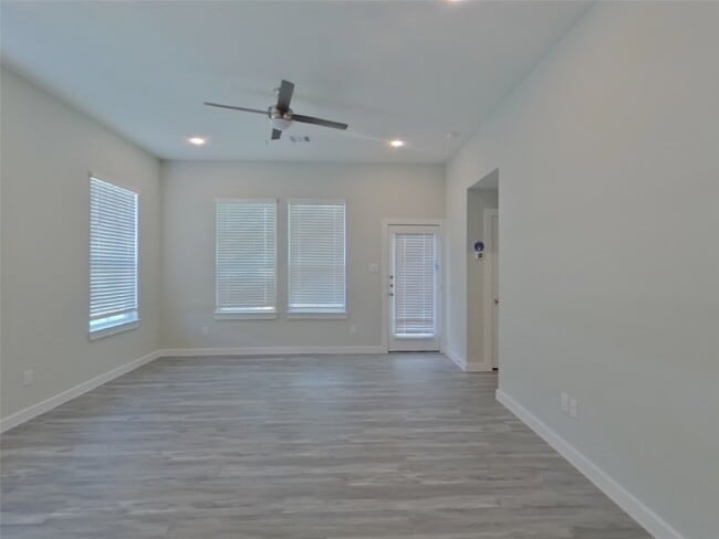 Building Photo - 22819 Terrazzo Dr