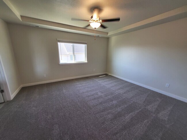 Building Photo - Brand New townhomes