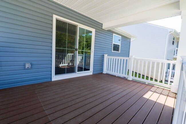 Building Photo - Wonderful Rental in Village Oaks Community