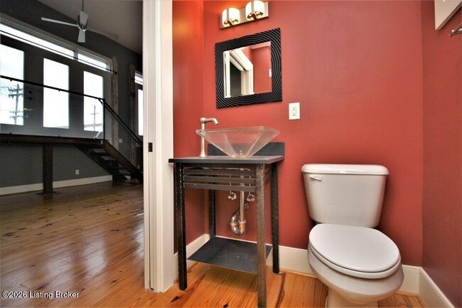 Building Photo - 2920 Frankfort Ave