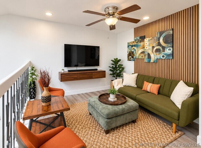 Building Photo - 4200 Palm Bay Cir