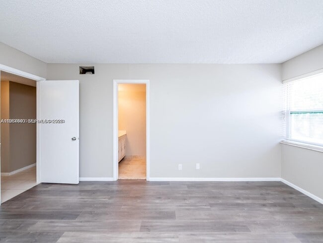 Building Photo - 2304 NE 7th St