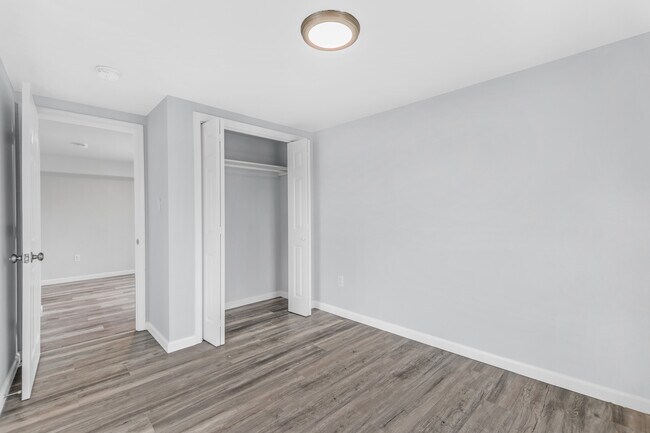 Building Photo - 509 Market St