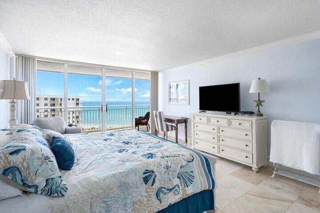 Building Photo - 3546 S Ocean Blvd