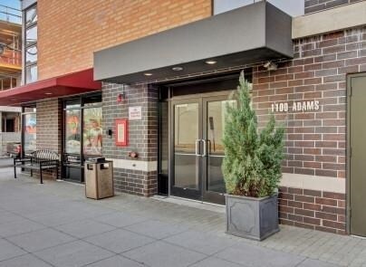 Building Photo - 1100 Adams St