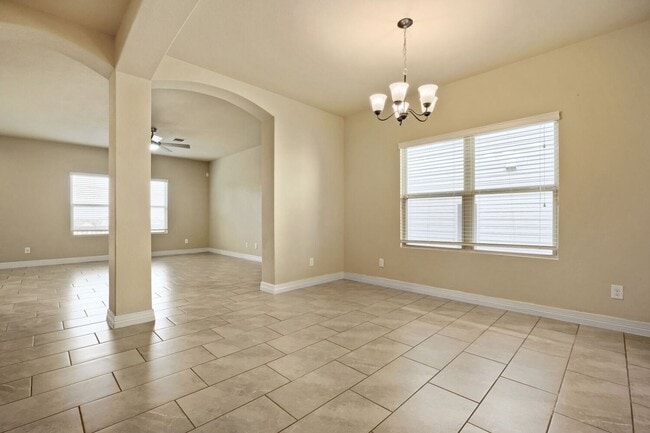 Building Photo - First time rental!