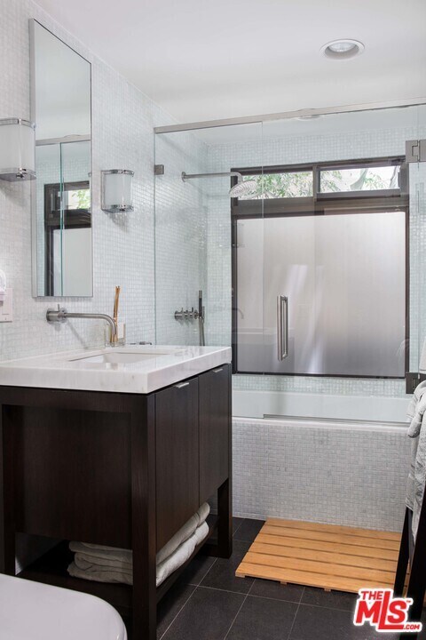 Building Photo - 31833 W Sea Level Dr