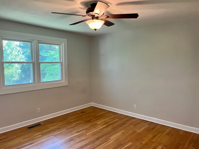 Bedroom 3 - 2108 Valley Ln