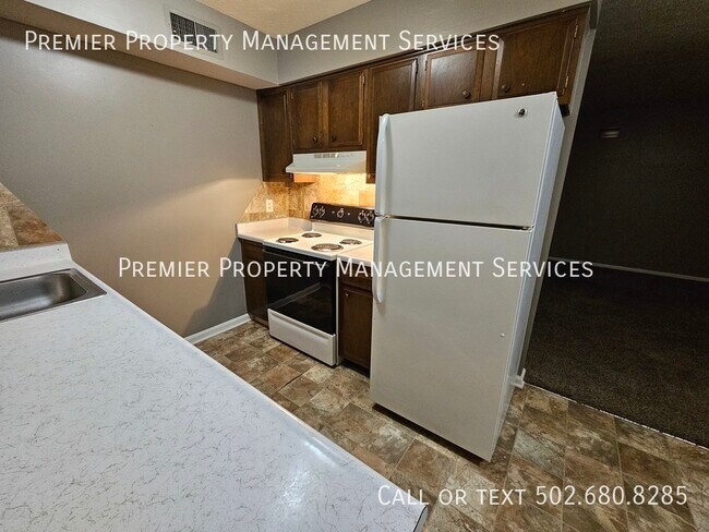 Building Photo - 2 Bedroom appartments with laundry hookups