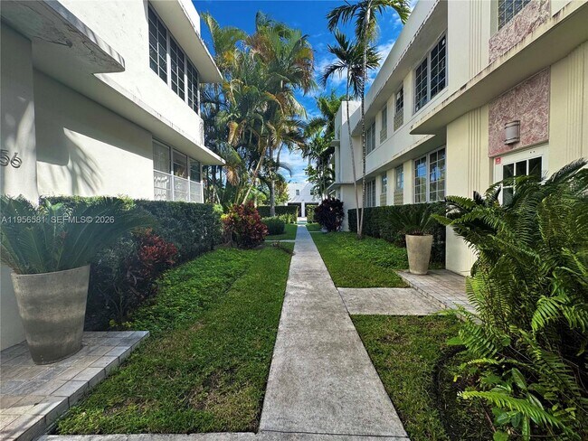 Building Photo - 1056 Jefferson Ave