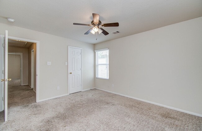 Building Photo - 23714 Legacy Oak St