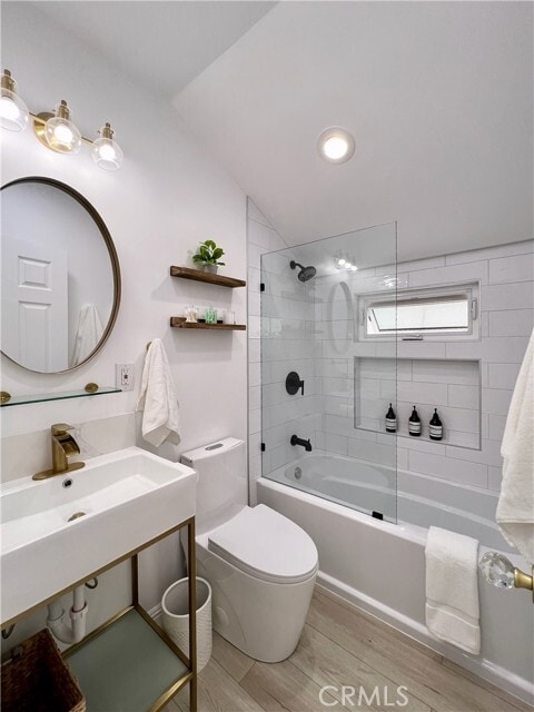 Building Photo - 24033 1/2-24032 Welby Way