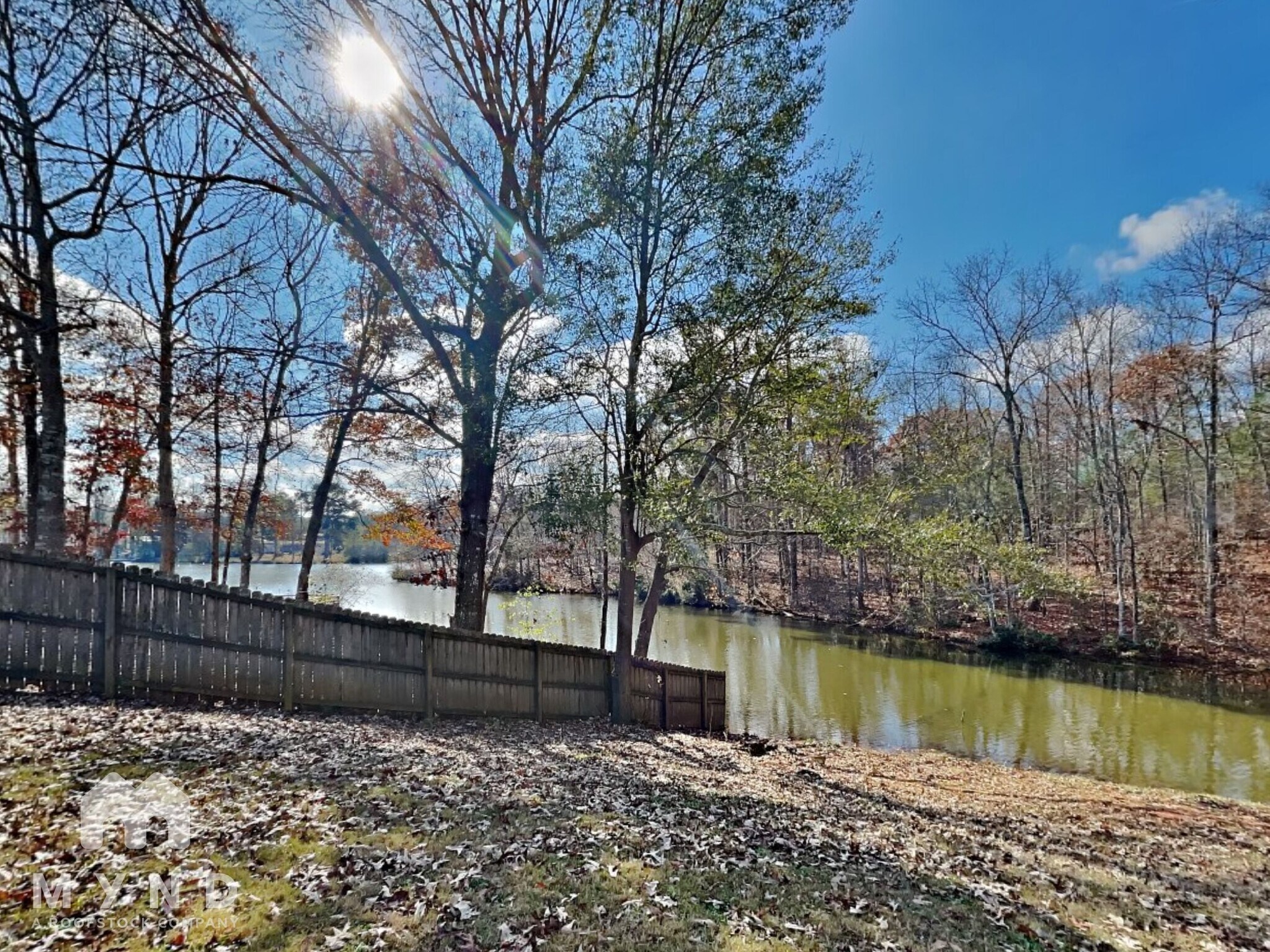 Building Photo - 185 Waters Edge Dr