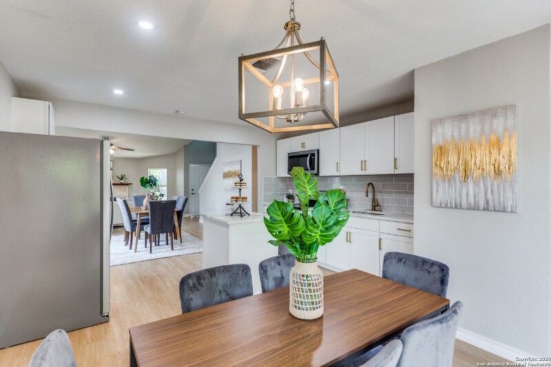 Building Photo - 9574 Autumn Shade