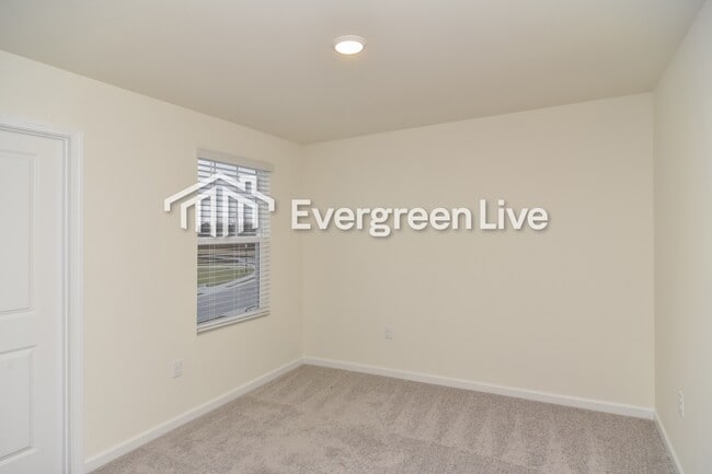 Building Photo - 157 Snowdrop Ave