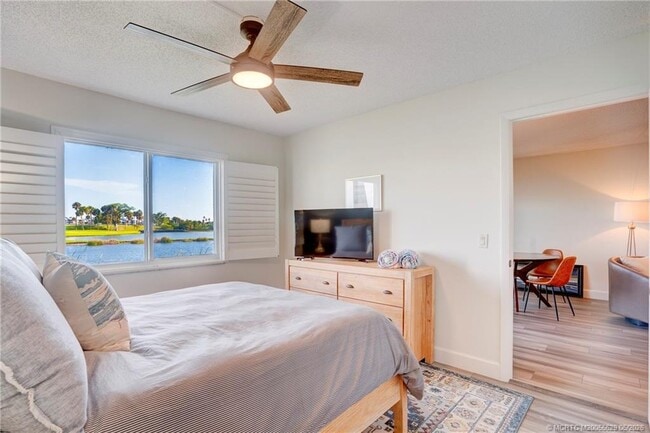 Building Photo - 5601 NE Gulfstream Way