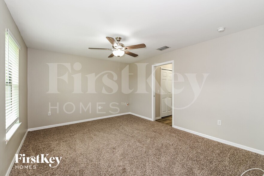 Building Photo - 3007 44th St SW