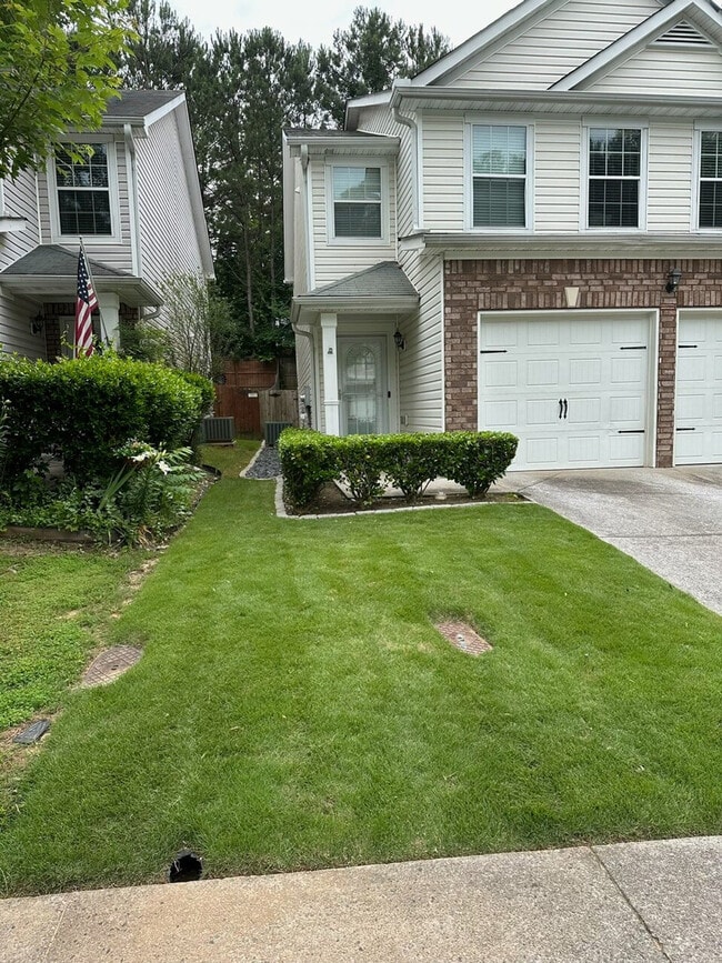 Building Photo - 327 Hidden Creek Ln