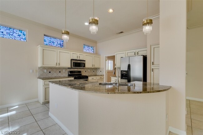 Building Photo - 10041 Woodhouse Dr